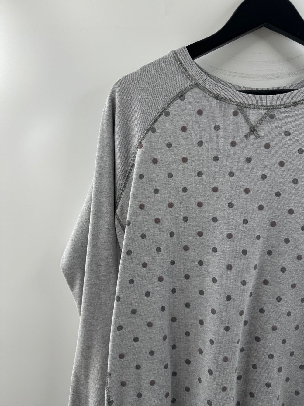 Eddie Bauer Gray Polka Dot Textured Sweatshirt Women’s Medium - Picture 2 of 6